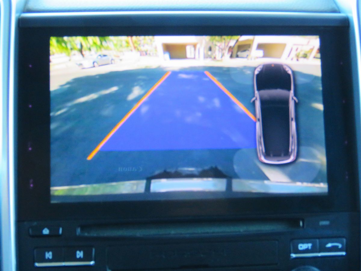 Photo 25 of this Porsche Cayenne