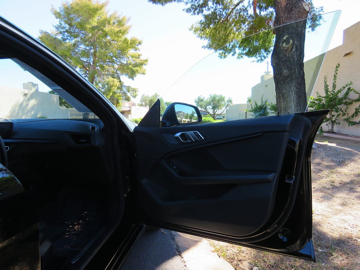 Photo 11 of this BMW 2 Series