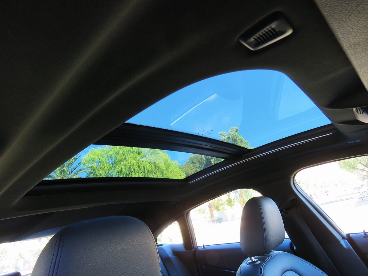 Photo 13 of this BMW 2 Series