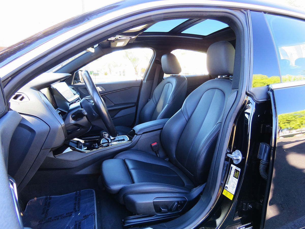 Photo 20 of this BMW 2 Series