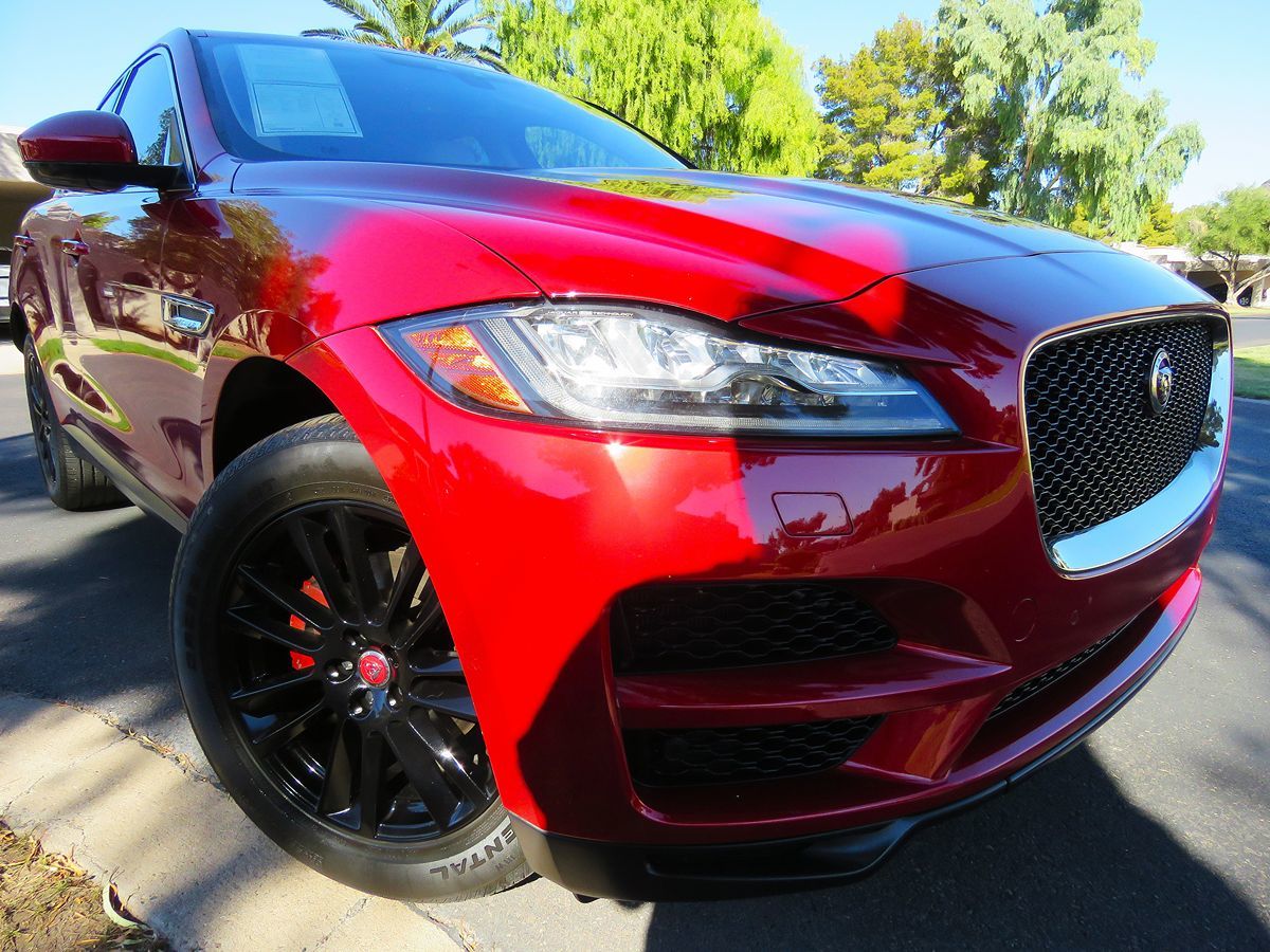 Photo 11 of this Jaguar F-PACE