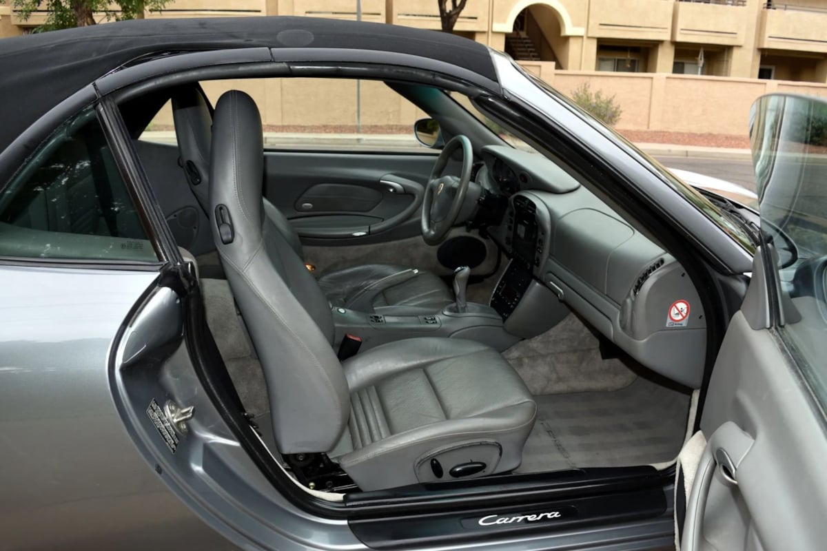 2002 Porsche 911 Carrera - Photo 24