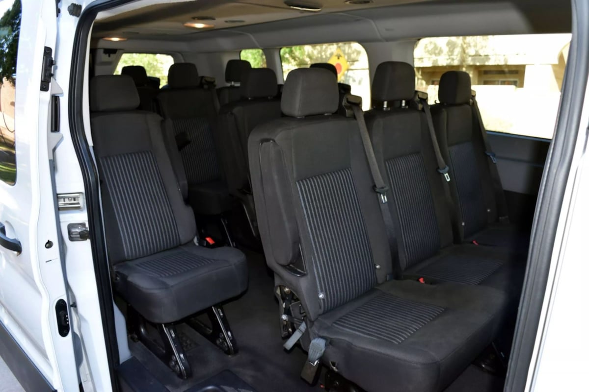 2017 Ford Transit XLT photo 21