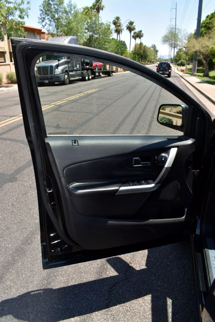 2011 Ford Edge Limited photo 9