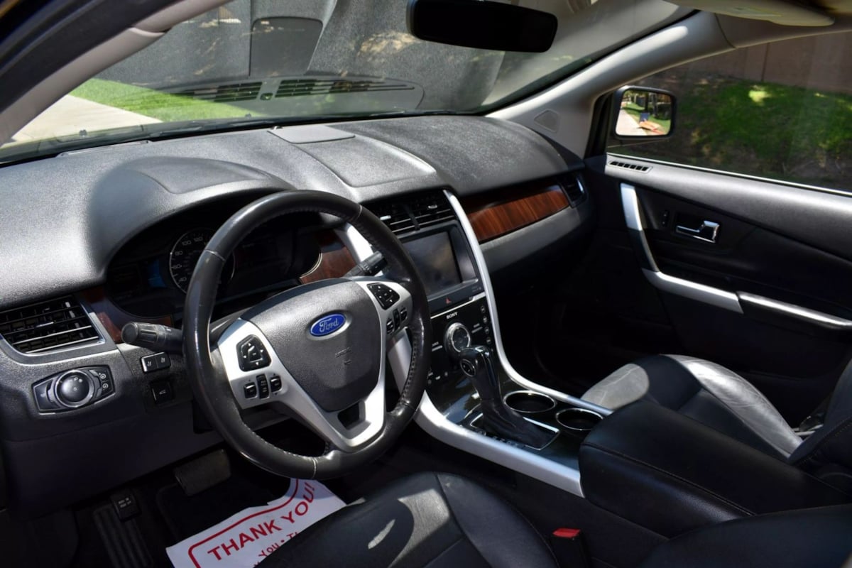 2011 Ford Edge Limited photo 12