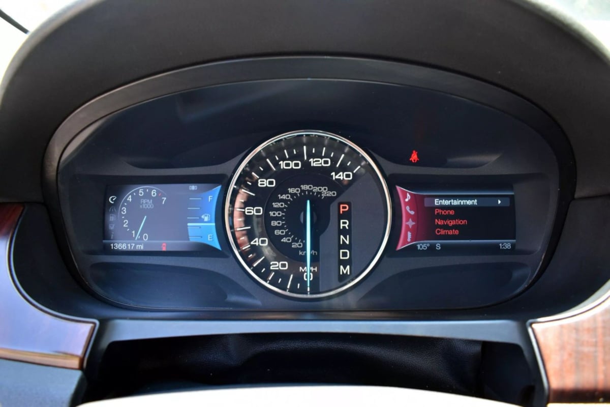 2011 Ford Edge Limited photo 16