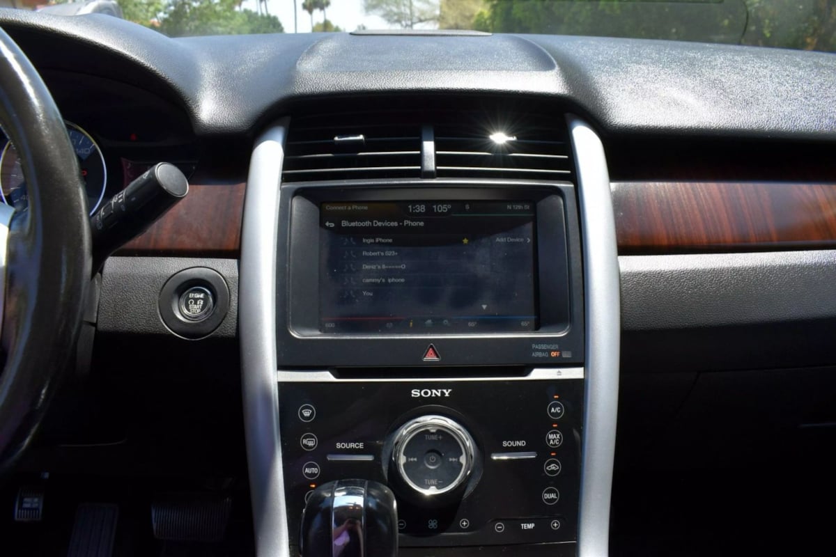 2011 Ford Edge Limited - Photo 18