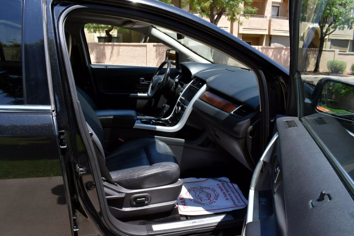 2011 Ford Edge Limited photo 22