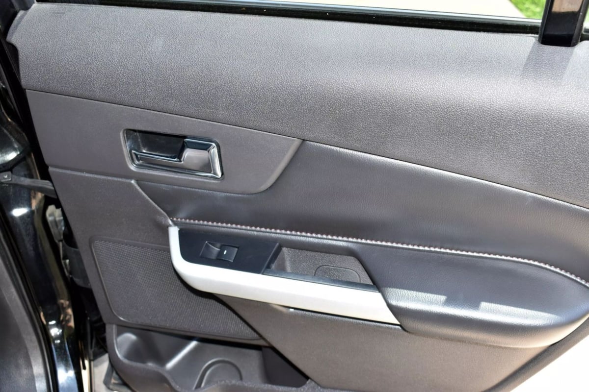 2011 Ford Edge Limited photo 25