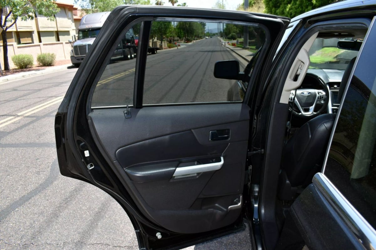 2011 Ford Edge Limited photo 28
