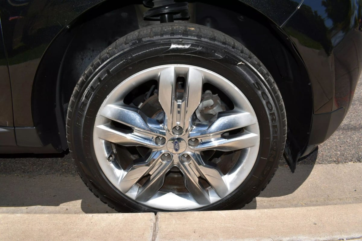 2011 Ford Edge Limited - Photo 38