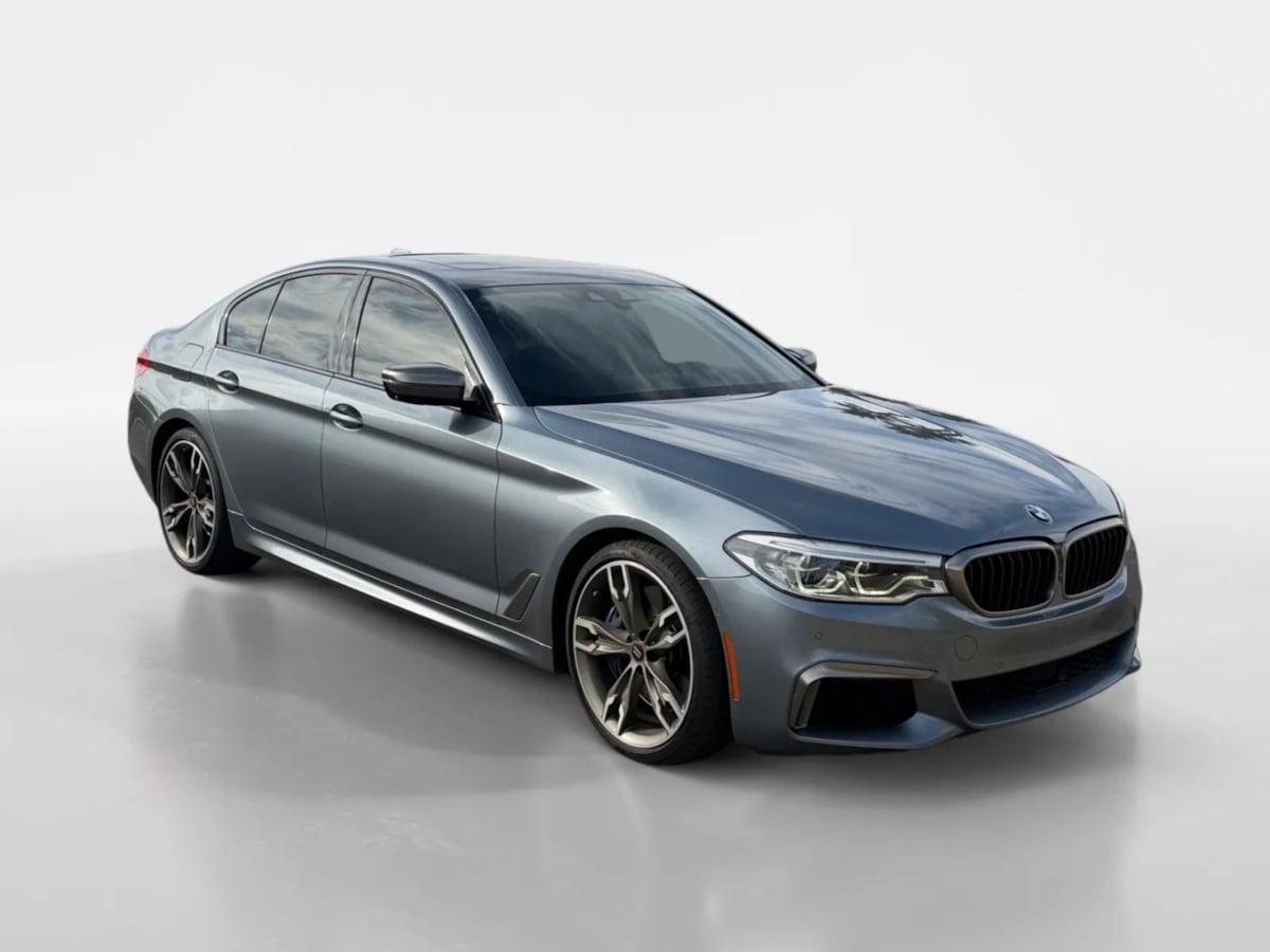 2019 BMW 5 Series M550i - Photo 7