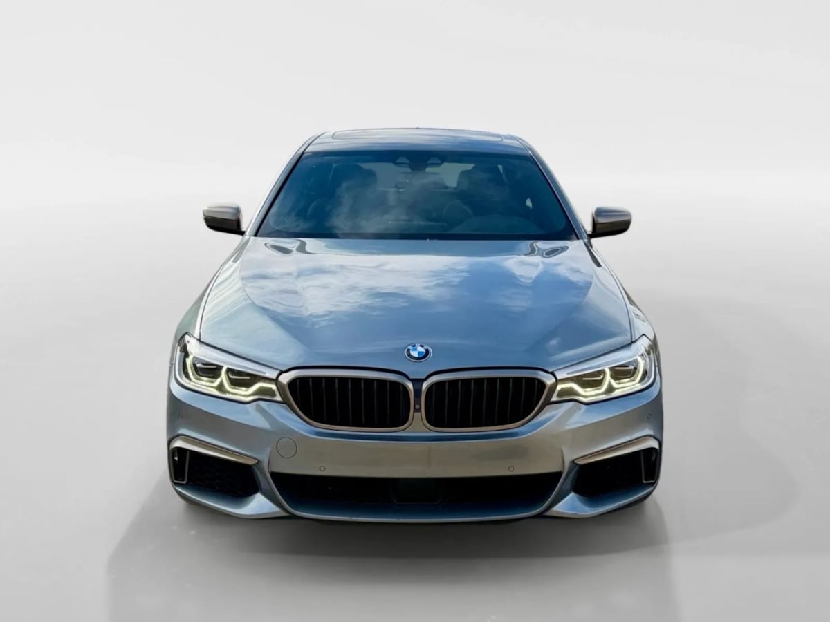 2019 BMW 5 Series M550i - Photo 8