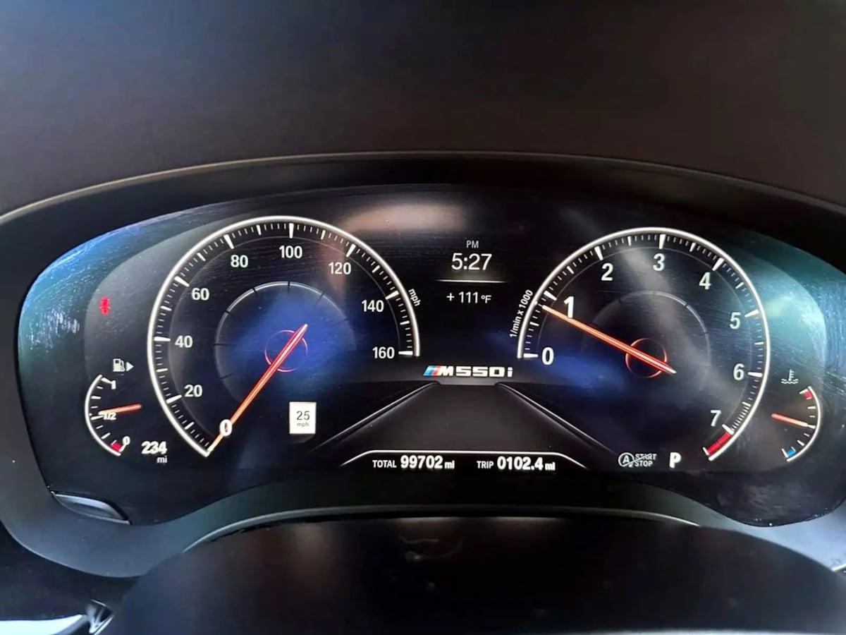 2019 BMW 5 Series M550i - Photo 20