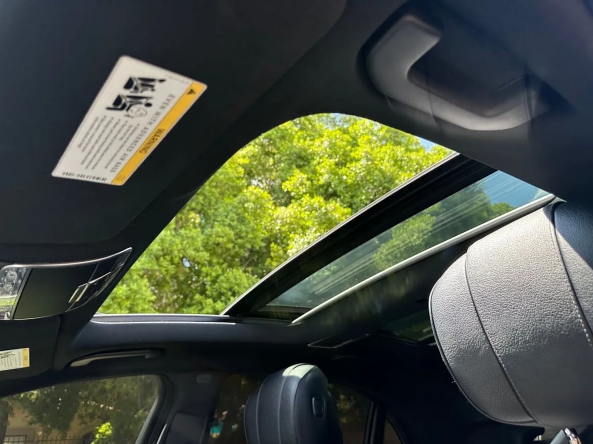 2017 Mercedes Benz S 550 photo 22