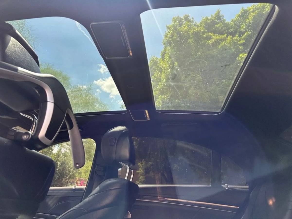 2017 Mercedes Benz S 550 photo 23