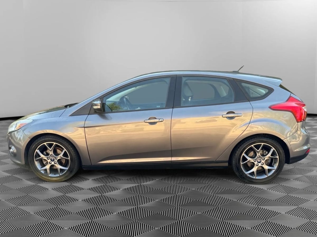 2014 Ford Focus SE photo 3