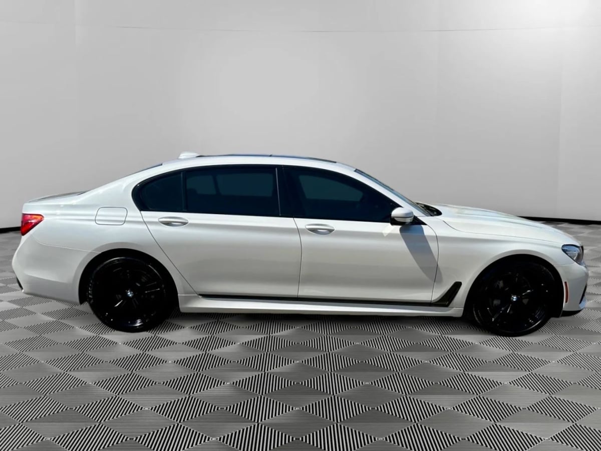 2019 Bmw 740i Sedan photo 6
