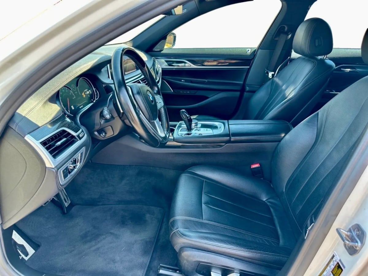 2019 Bmw 740i Sedan photo 10
