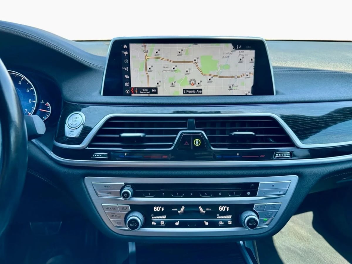 2019 Bmw 740i Sedan photo 18