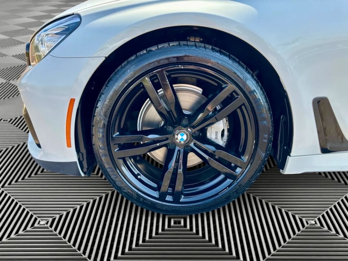 2019 Bmw 740i Sedan photo 28