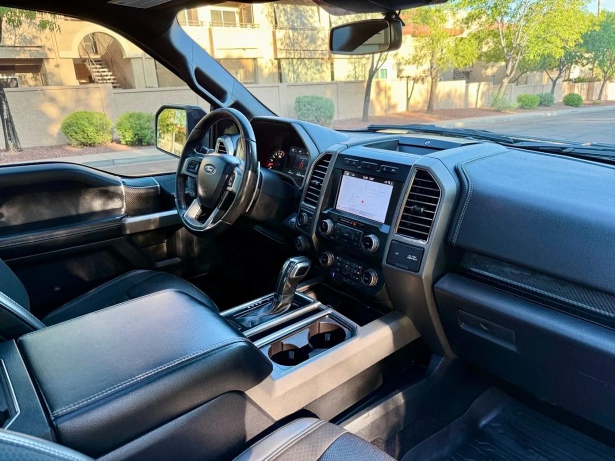 2019 Ford F-150 Raptor photo 20