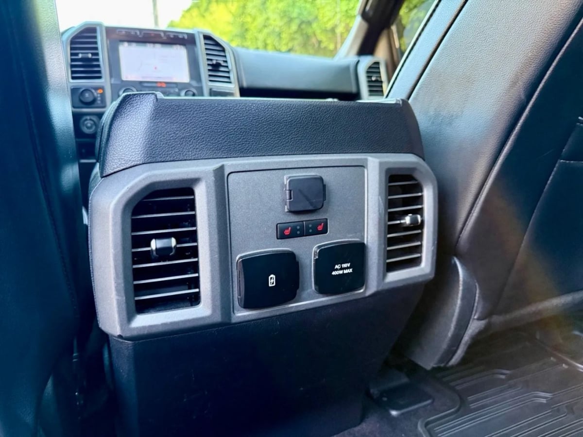 2019 Ford F-150 Raptor photo 21