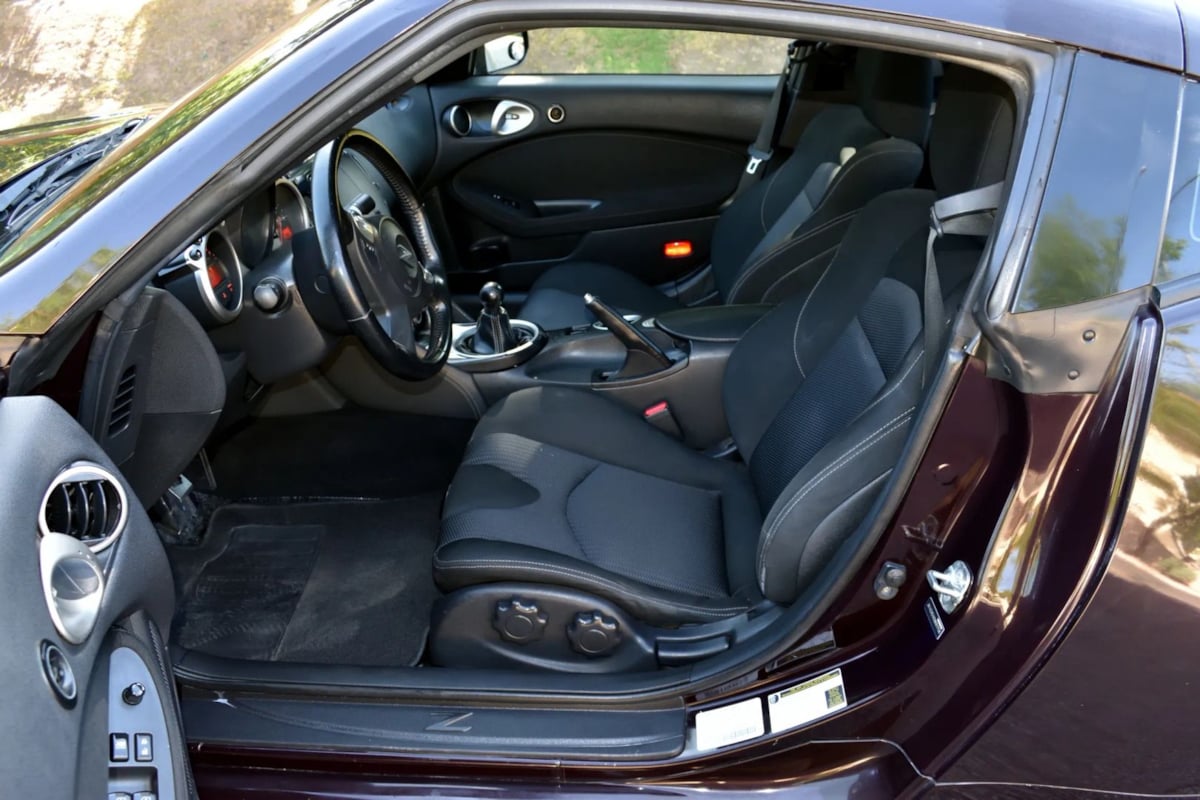 2013 Nissan 370Z photo 9