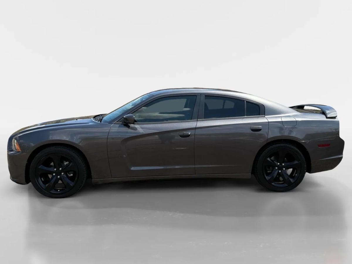 2014 Dodge Charger SXT Plus photo 2