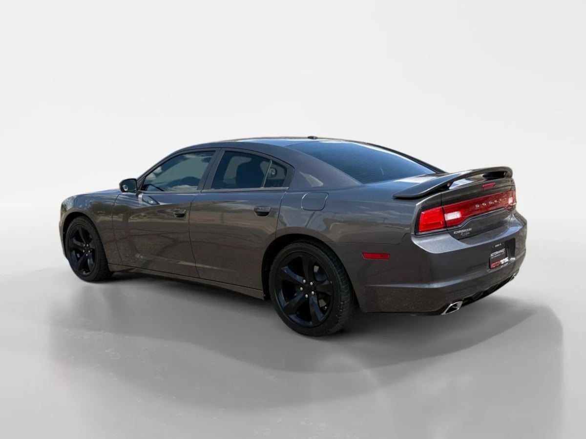 2014 Dodge Charger SXT Plus photo 3
