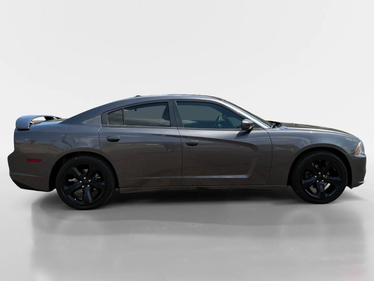 2014 Dodge Charger SXT Plus photo 6