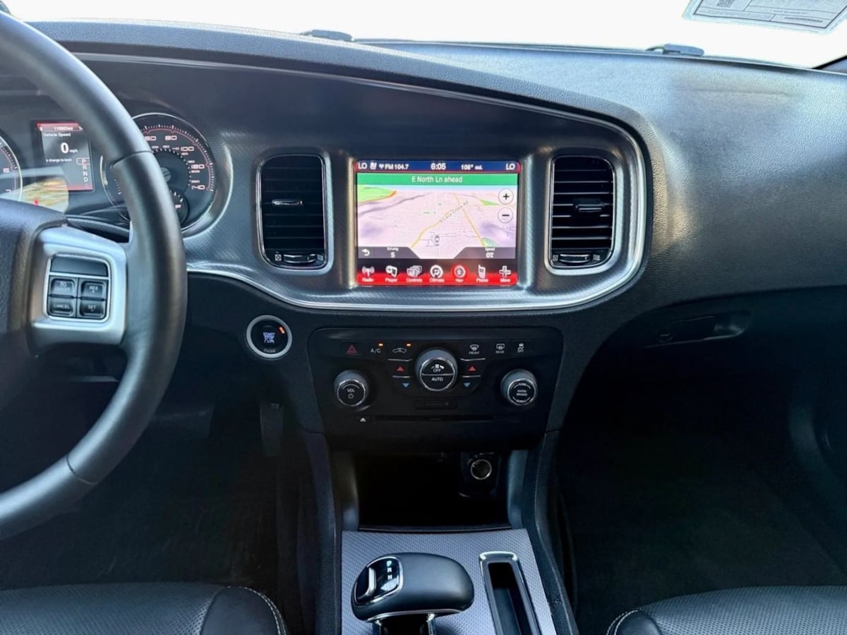 2014 Dodge Charger SXT Plus photo 11