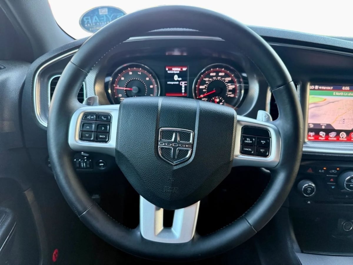 2014 Dodge Charger SXT Plus photo 12