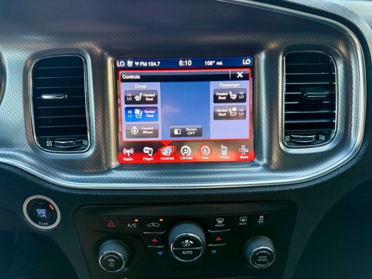 2014 Dodge Charger SXT Plus photo 16