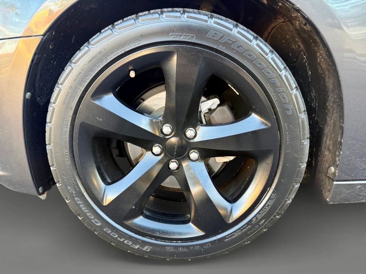 2014 Dodge Charger SXT Plus photo 24