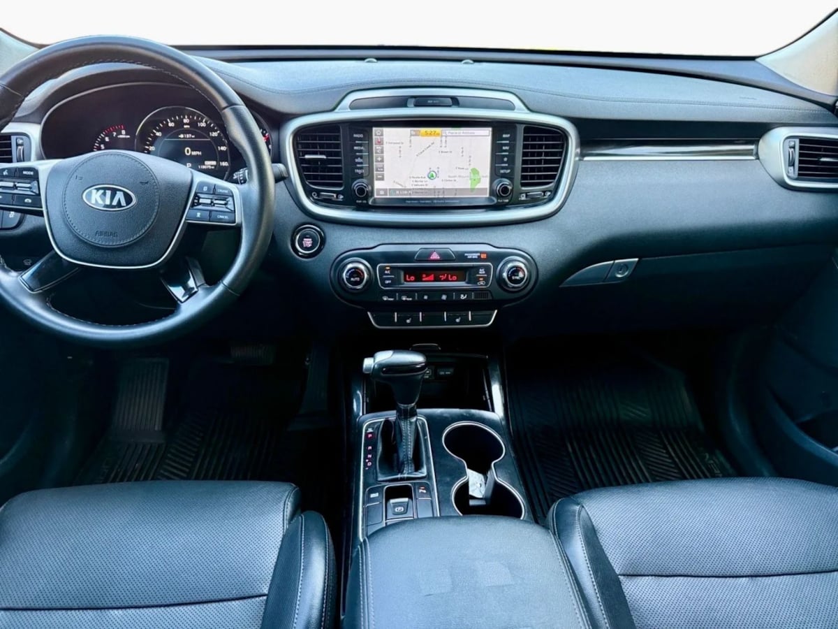2019 Kia Sorento SX V6 photo 9