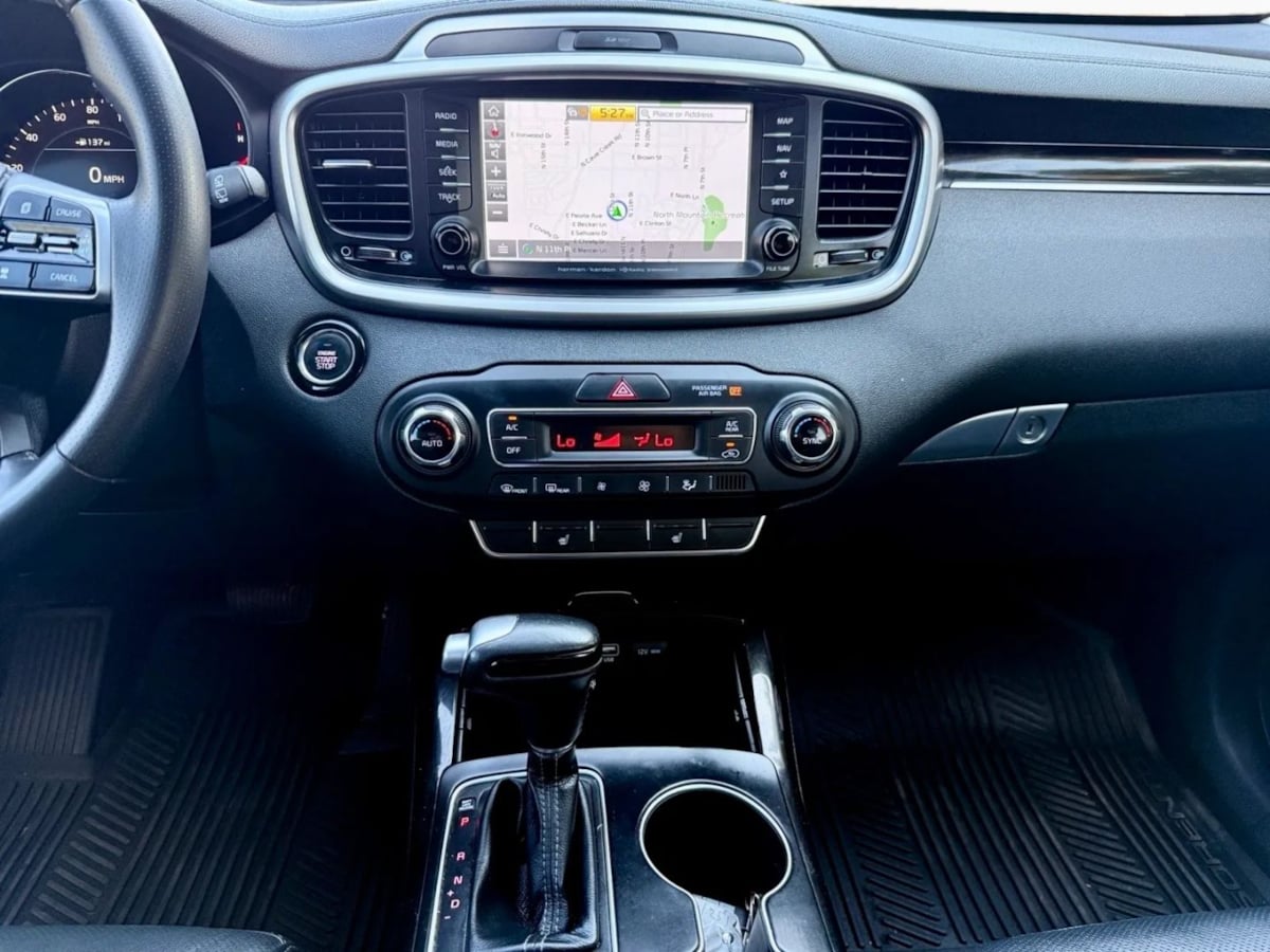 2019 Kia Sorento SX V6 photo 10
