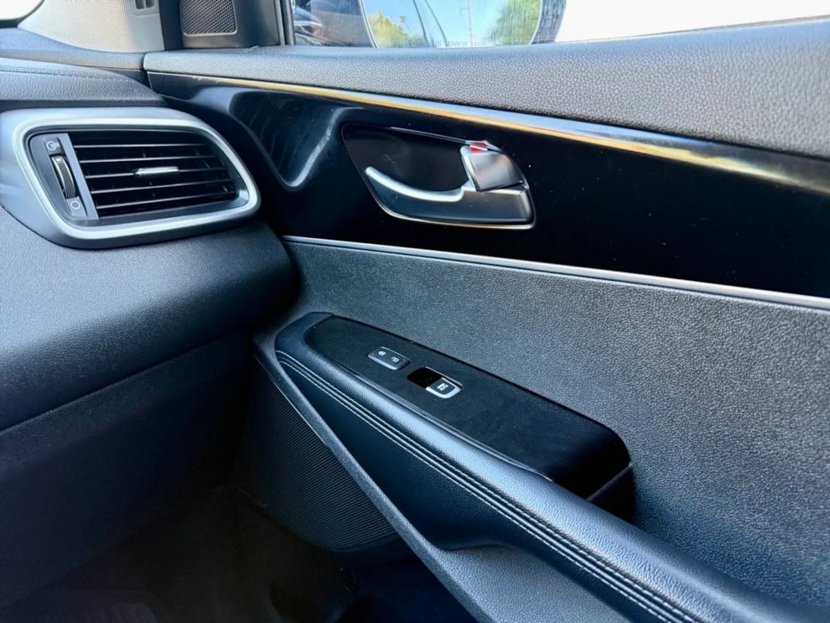 2019 Kia Sorento SX V6 photo 20