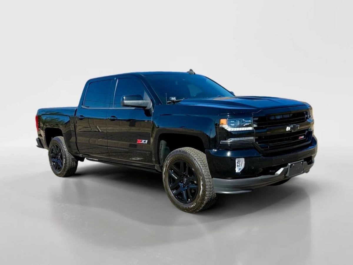 2017 Chevrolet Silverado 1500 LTZ photo 6