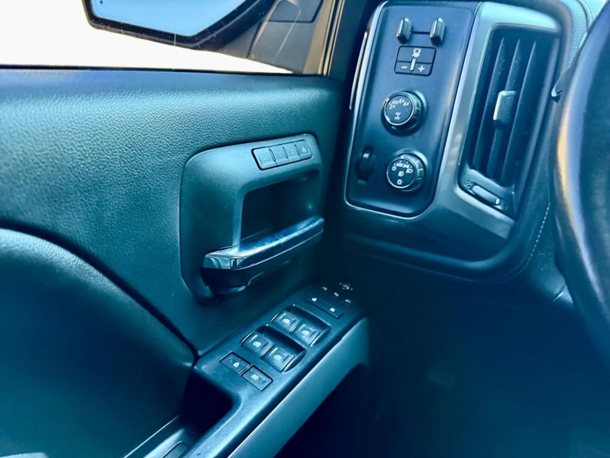 2017 Chevrolet Silverado 1500 LTZ photo 14