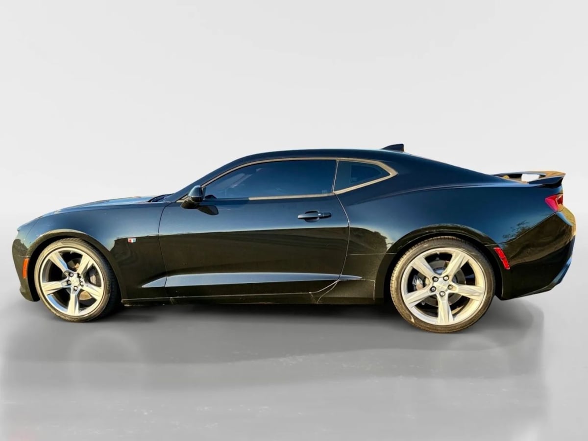 2016 Chevrolet Camaro 2SS photo 2