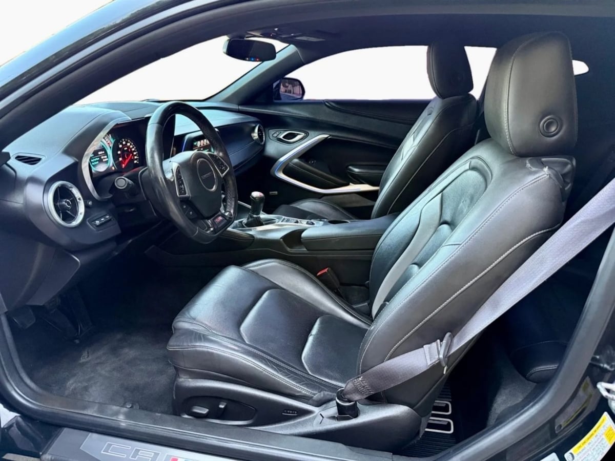 2016 Chevrolet Camaro 2SS photo 10
