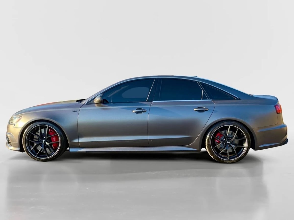 2016 Audi S6 Prestige photo 2