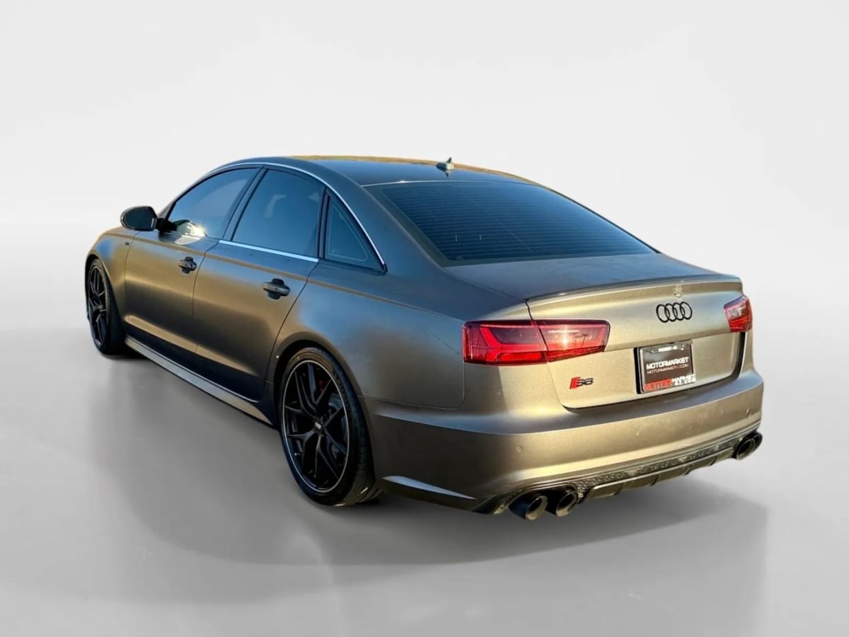 2016 Audi S6 Prestige photo 3