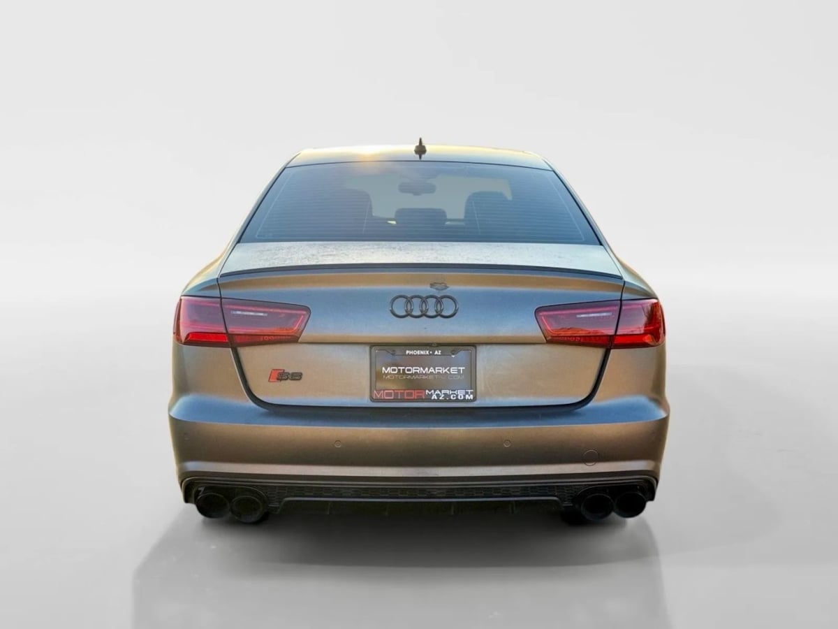 2016 Audi S6 Prestige photo 4