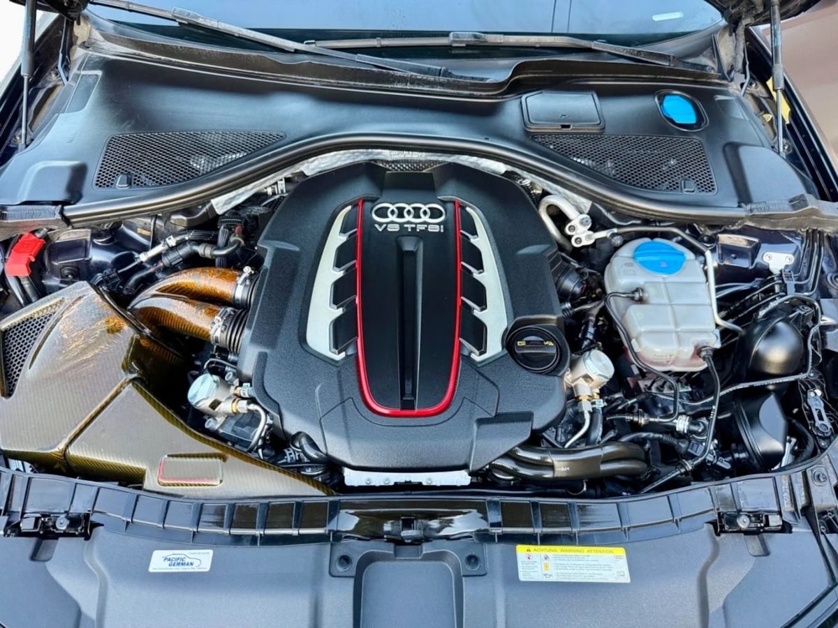 2016 Audi S6 Prestige photo 16