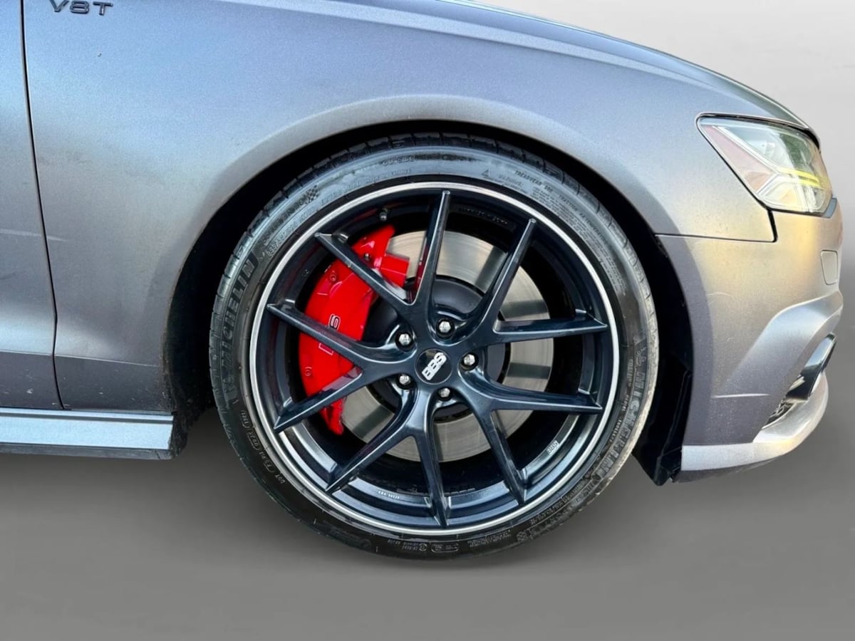 2016 Audi S6 Prestige photo 18