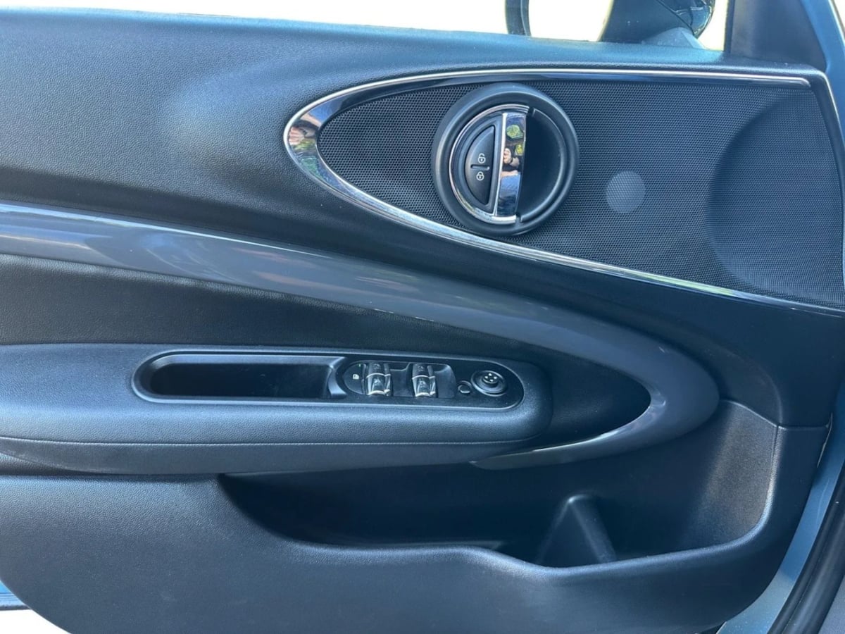 2016 Mini Clubman Base S photo 17