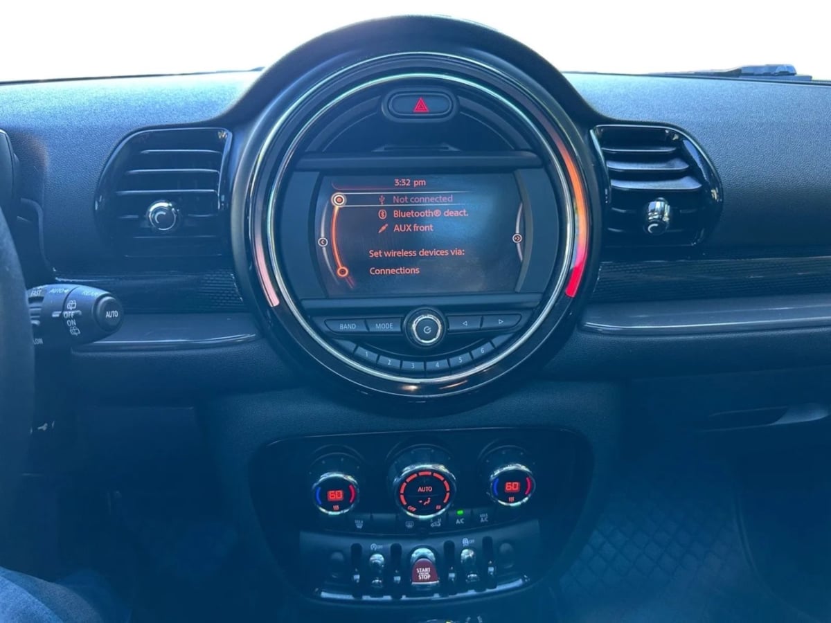2016 Mini Clubman Base S photo 19