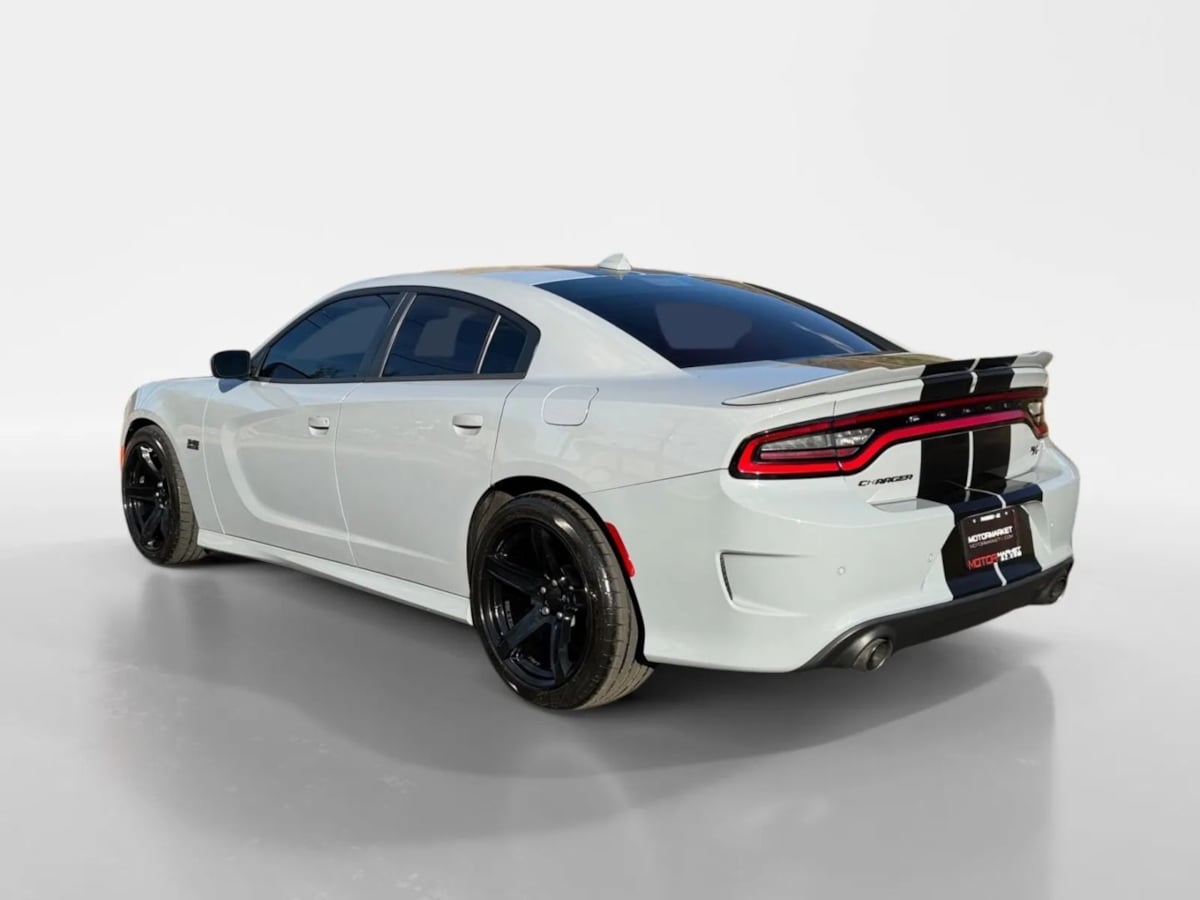 2020 Dodge Charger R/T photo 3
